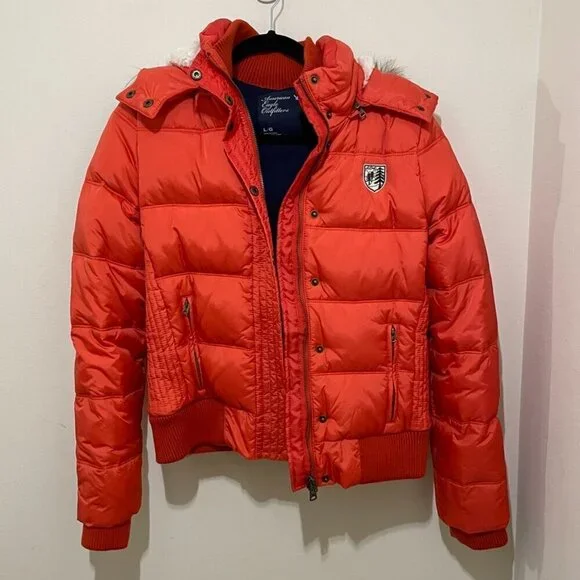 Women's American Eagle Puffer Coat, Size Large - Picture 3 of 16